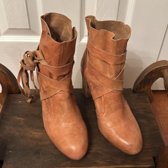 Free People Seven Wonders Ankle Boots in "Brick" (Distressed Leather) - Picture 3 of 9